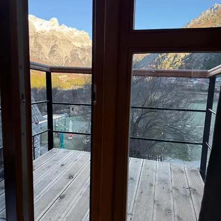 Petriti Πανσιόν Theth