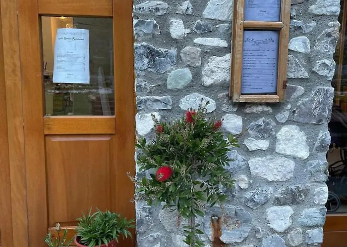 Petriti Πανσιόν Theth