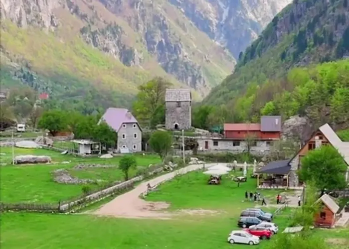 Petriti Guest house Theth