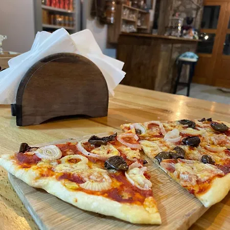 בית הארחה Petriti 4*