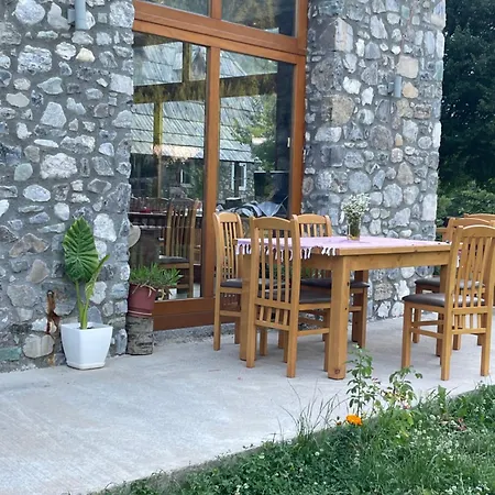 Petriti Guest house *