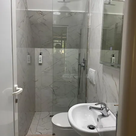 Petriti 4*