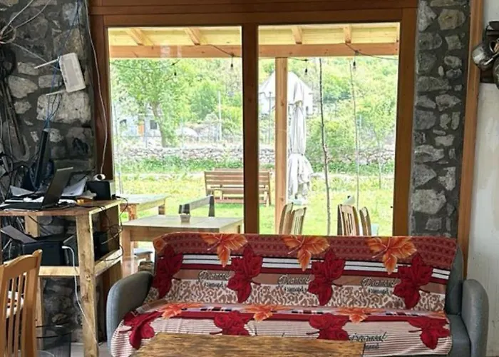 Petriti Penzion Theth